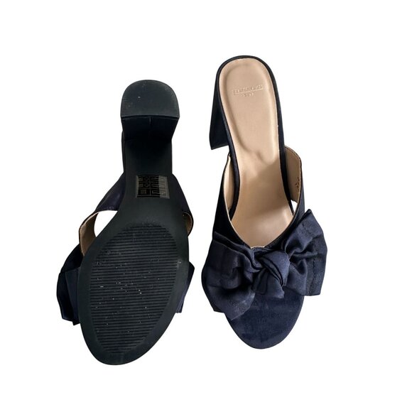 Draper James Navy Bow Heeled Sandals - Picture 7 of 12